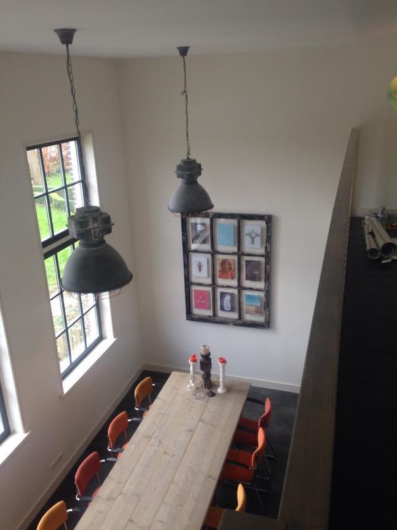 Suite School 15 A Zonnemaire Rum bild