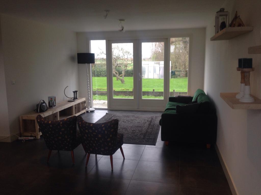 Suite School 15 A Zonnemaire Rum bild