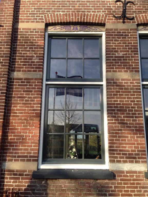Suite School 15 A Zonnemaire Rum bild